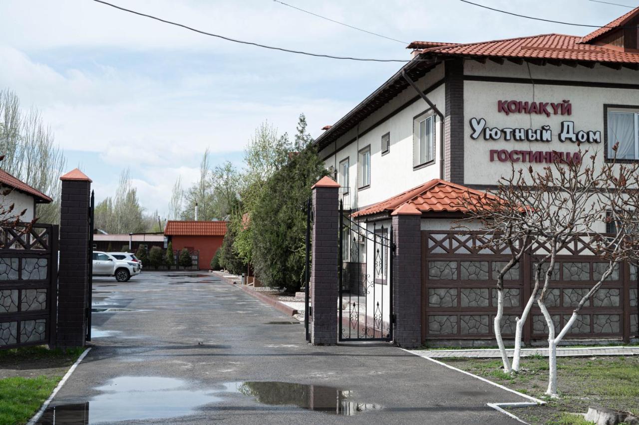 Hotel Uyutnyy Dom Taraz Exterior foto